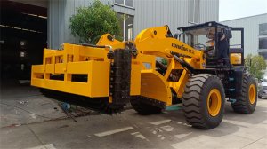 大型30/50裝載機(jī)破冰機(jī)試車